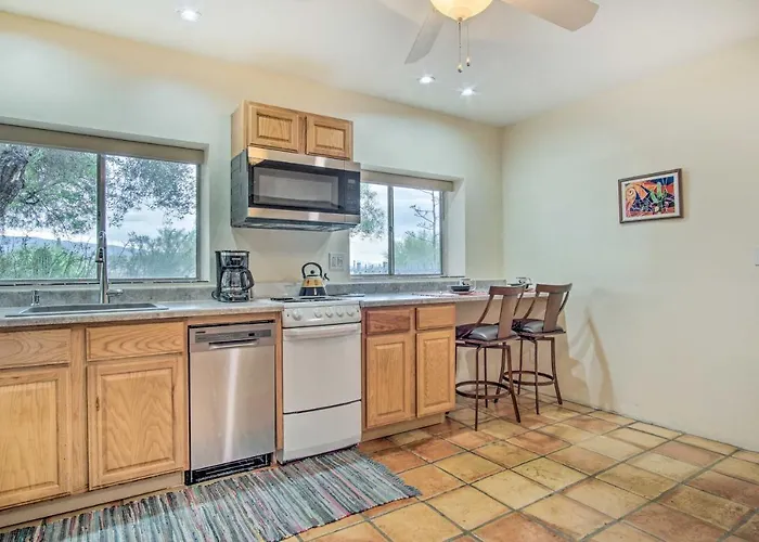 Charming Casita Near Hiking & Biking! *