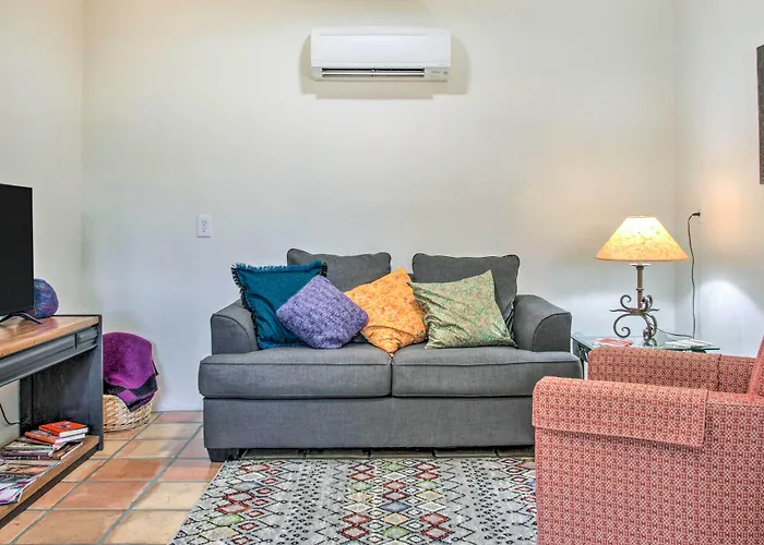 Charming Casita Near Hiking & Biking! Holiday home *